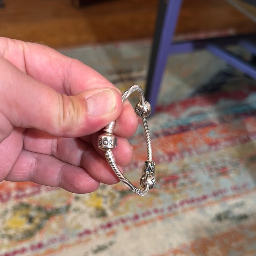 ⛓️🍄🌸❤️Pandora Silver Charm Bracelet with Elegant Design - Picture 3 of 9
